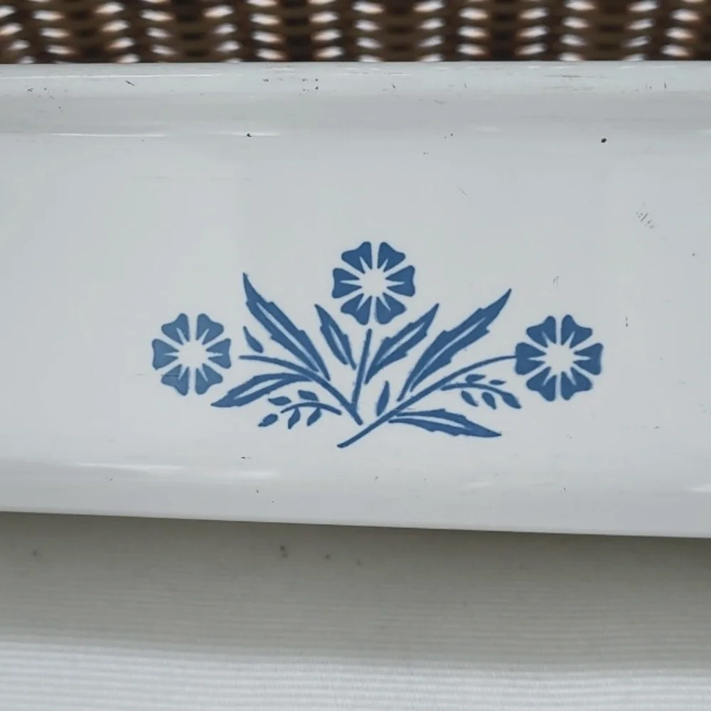 PYREX Vintage Corning Ware Blue Cornflower Baking Dish 2 3/4 Quart - Picture 5 of 9